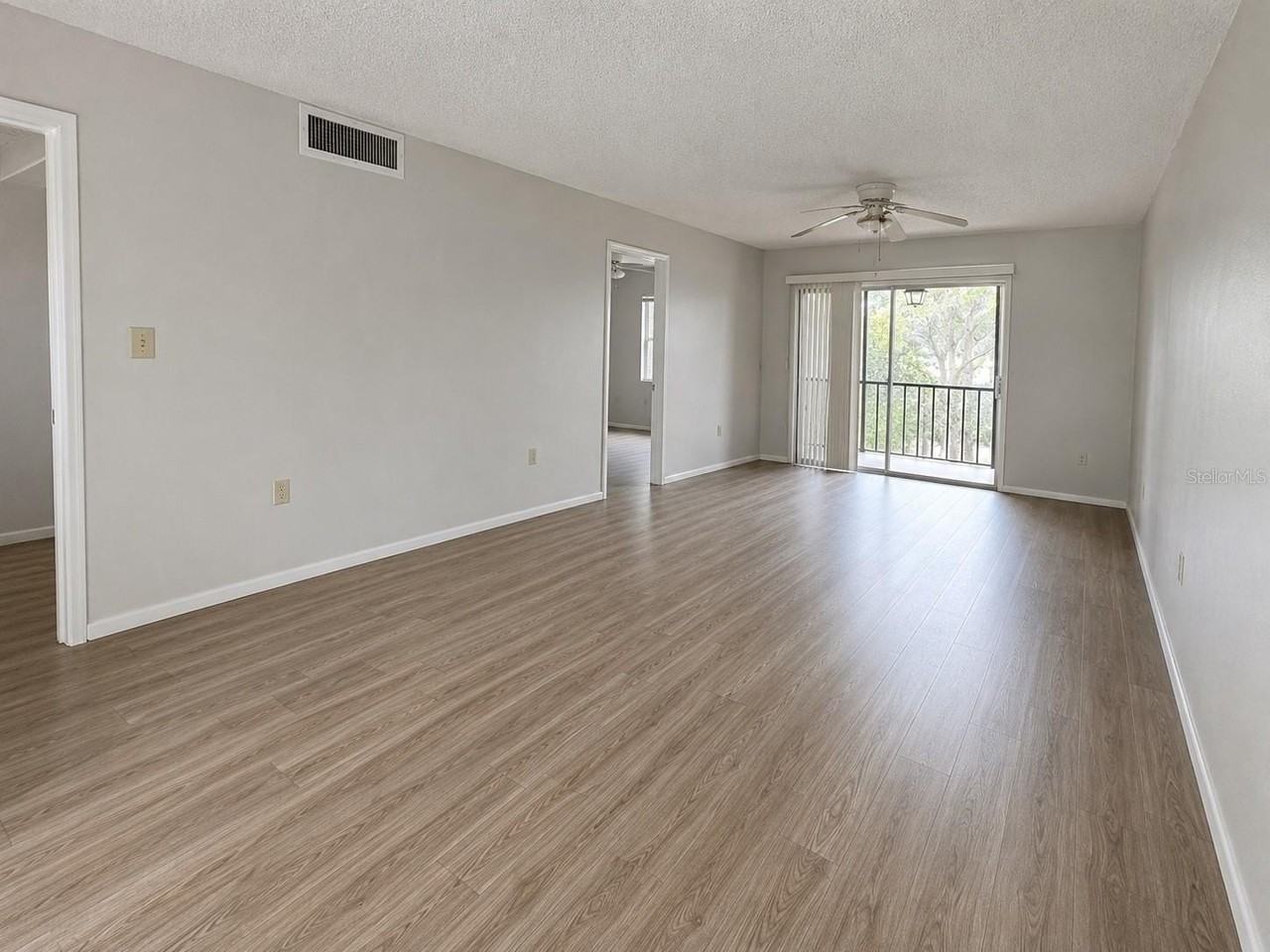 112 Cypress Ct #112 - Photo 3 of 13