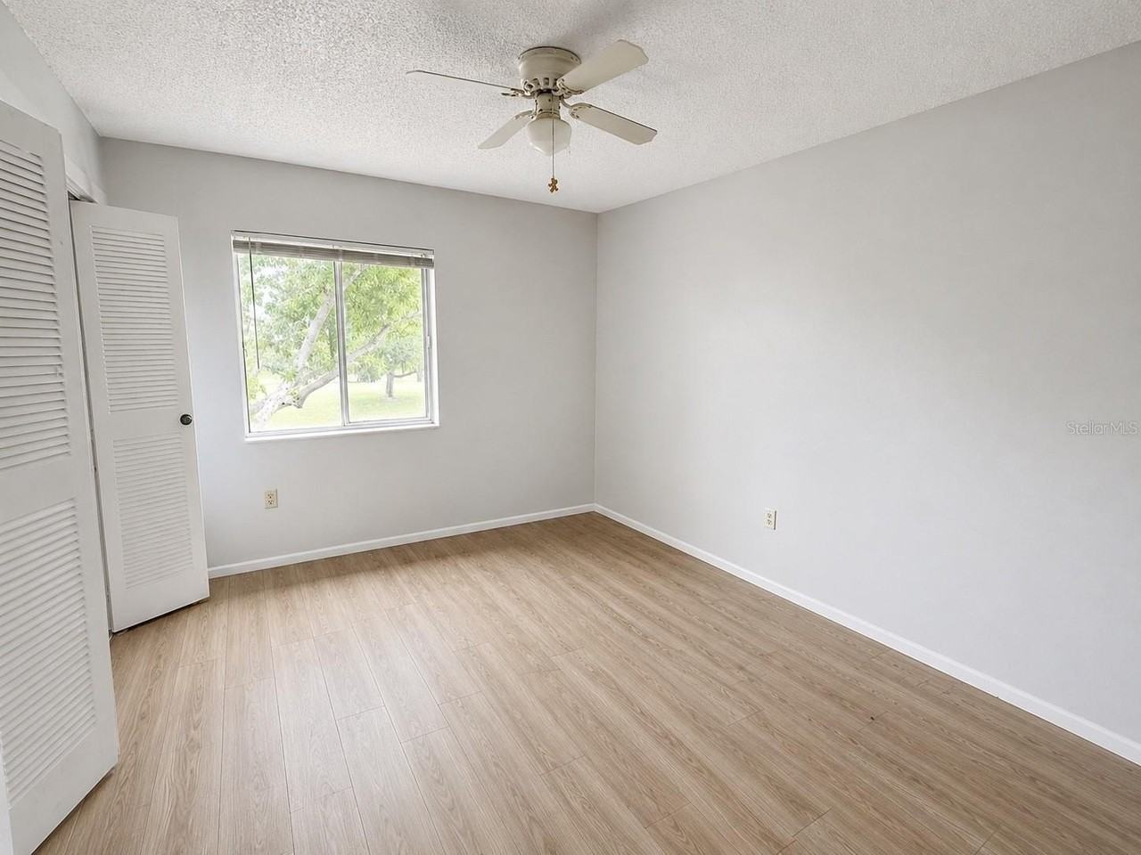 112 Cypress Ct #112 - Photo 5 of 13