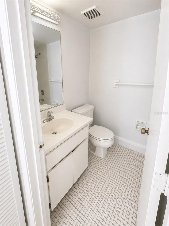 112 Cypress Ct #112 - Photo 6 of 13