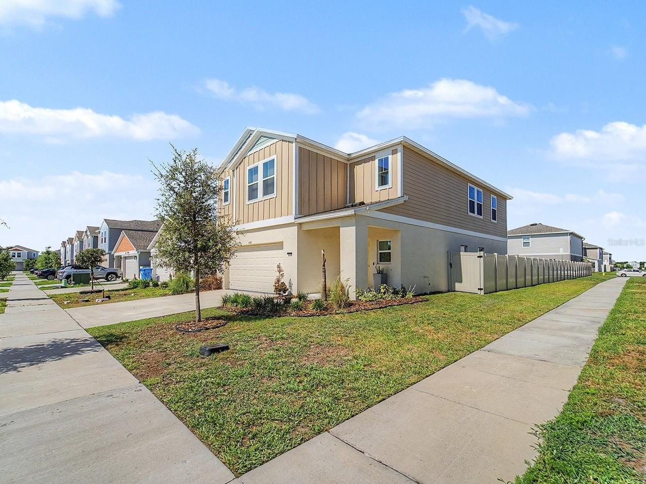 7587 Starflower Way - Photo 2 of 39