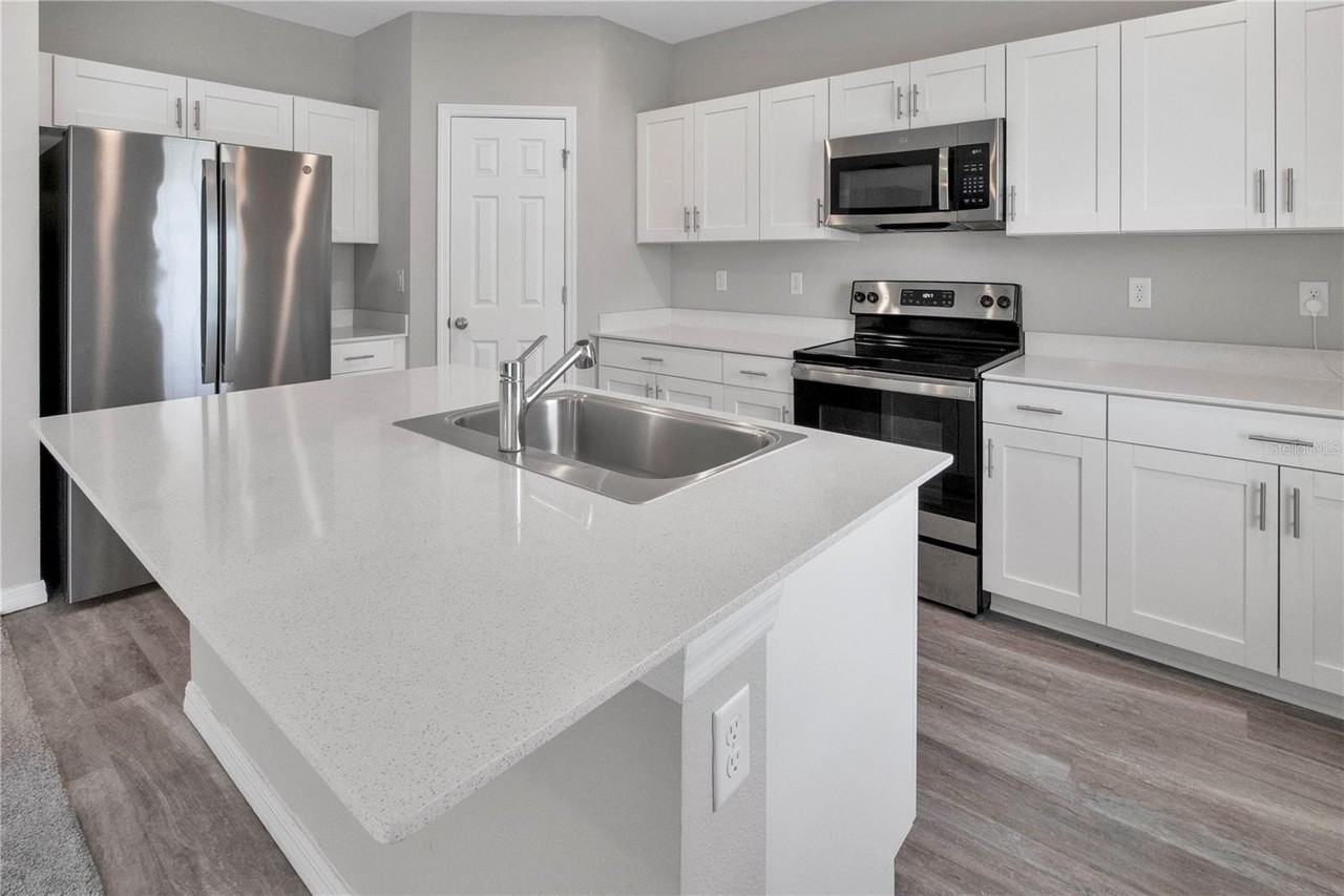 12737 Tannencrest Dr - Photo 5 of 30