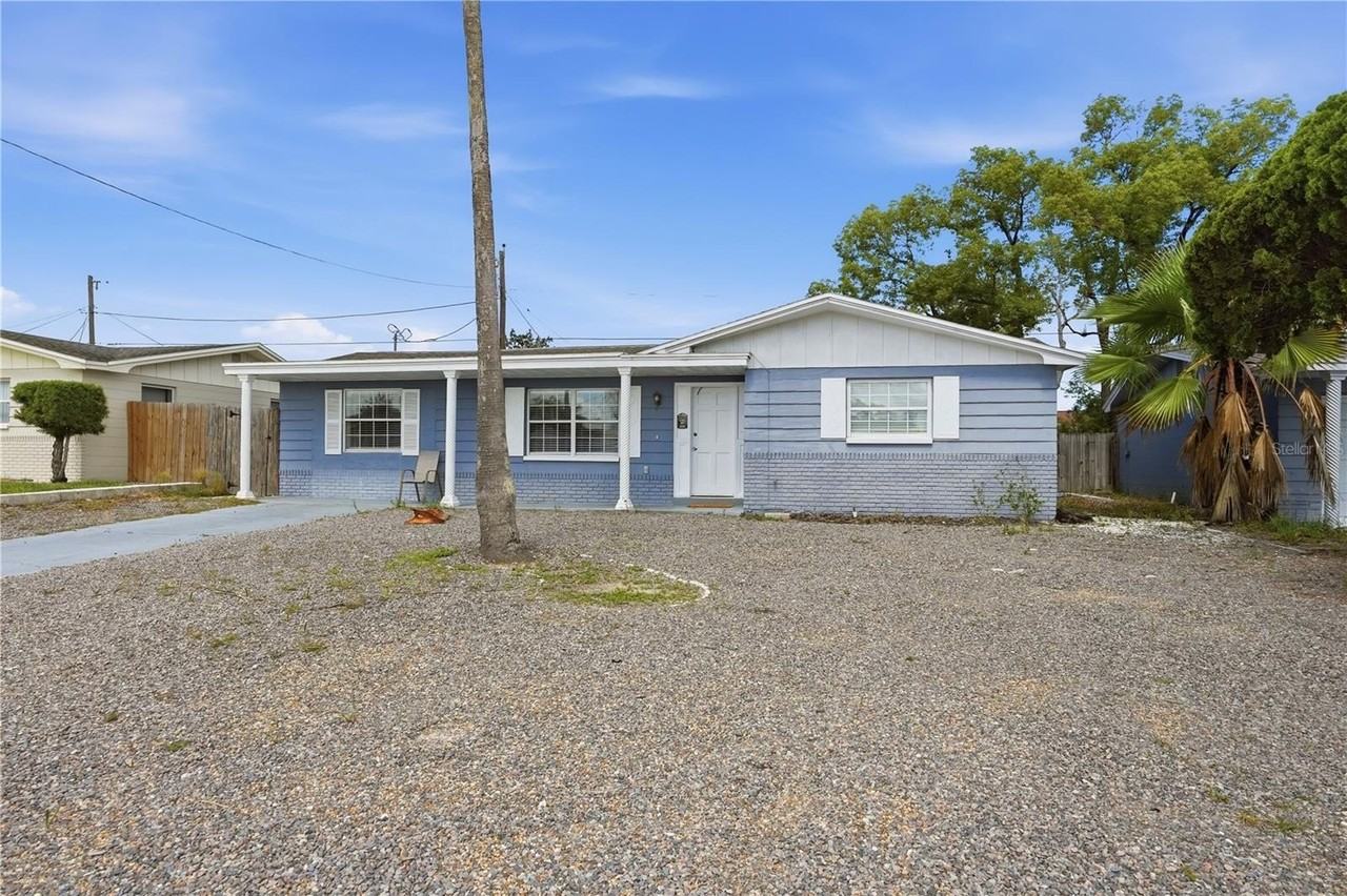 3301 Rosefield Dr - Photo 3 of 49