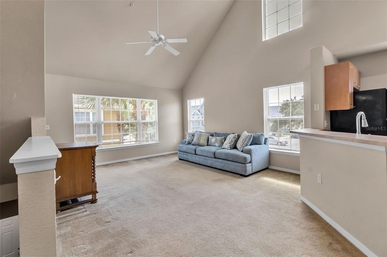 5541 Rosehill Rd #202 - Photo 7 of 47