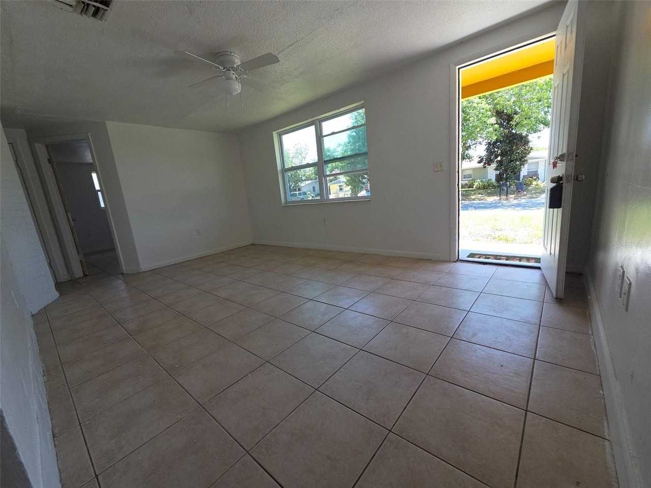 4645 Irene Loop - Photo 4 of 50