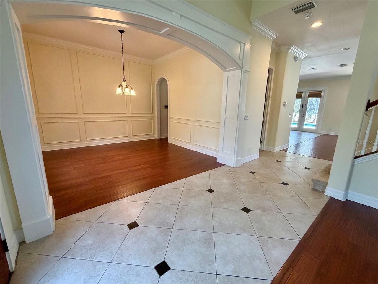10531 Mistflower Ln - Photo 3 of 20
