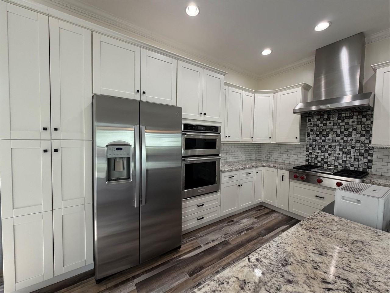 1204 E Ellicott St - Photo 6 of 30