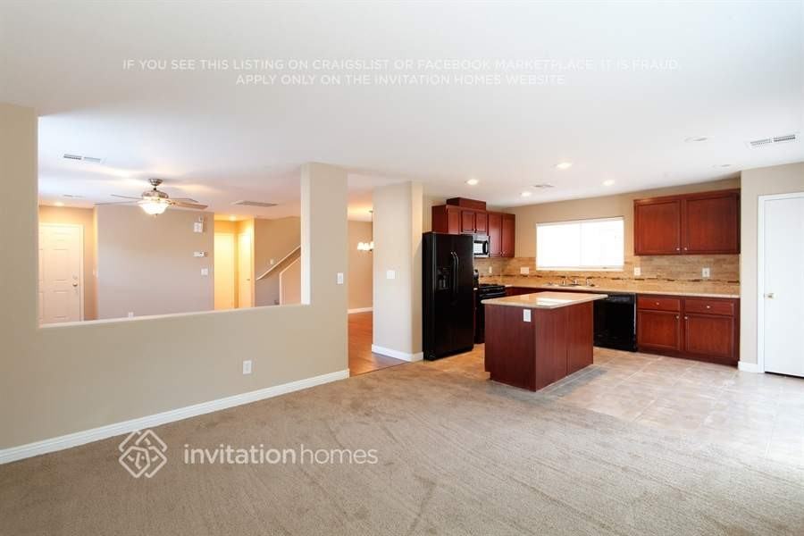5000 Diamond Ranch Ave - Photo 4 of 20