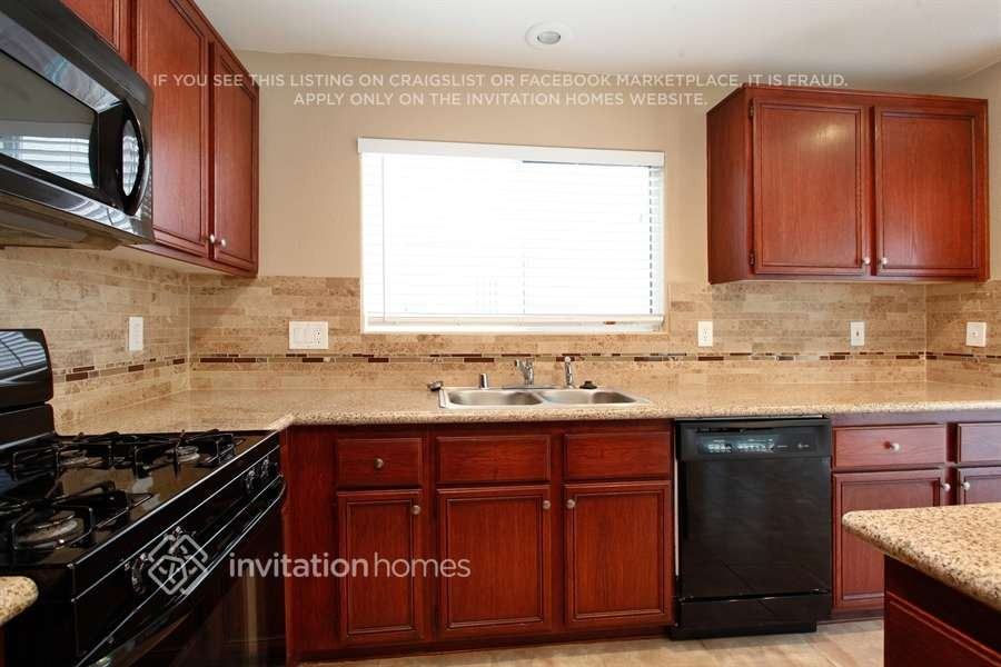 5000 Diamond Ranch Ave - Photo 7 of 20