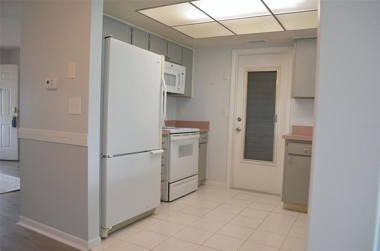 9632 42nd St N - Photo 6 of 13