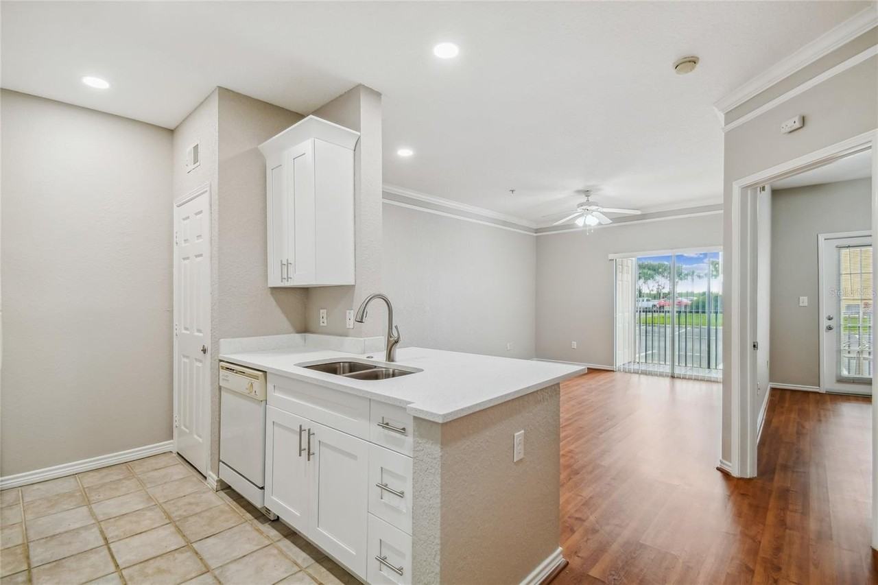 4307 Bayside Village Dr #104 - Photo 7 of 50
