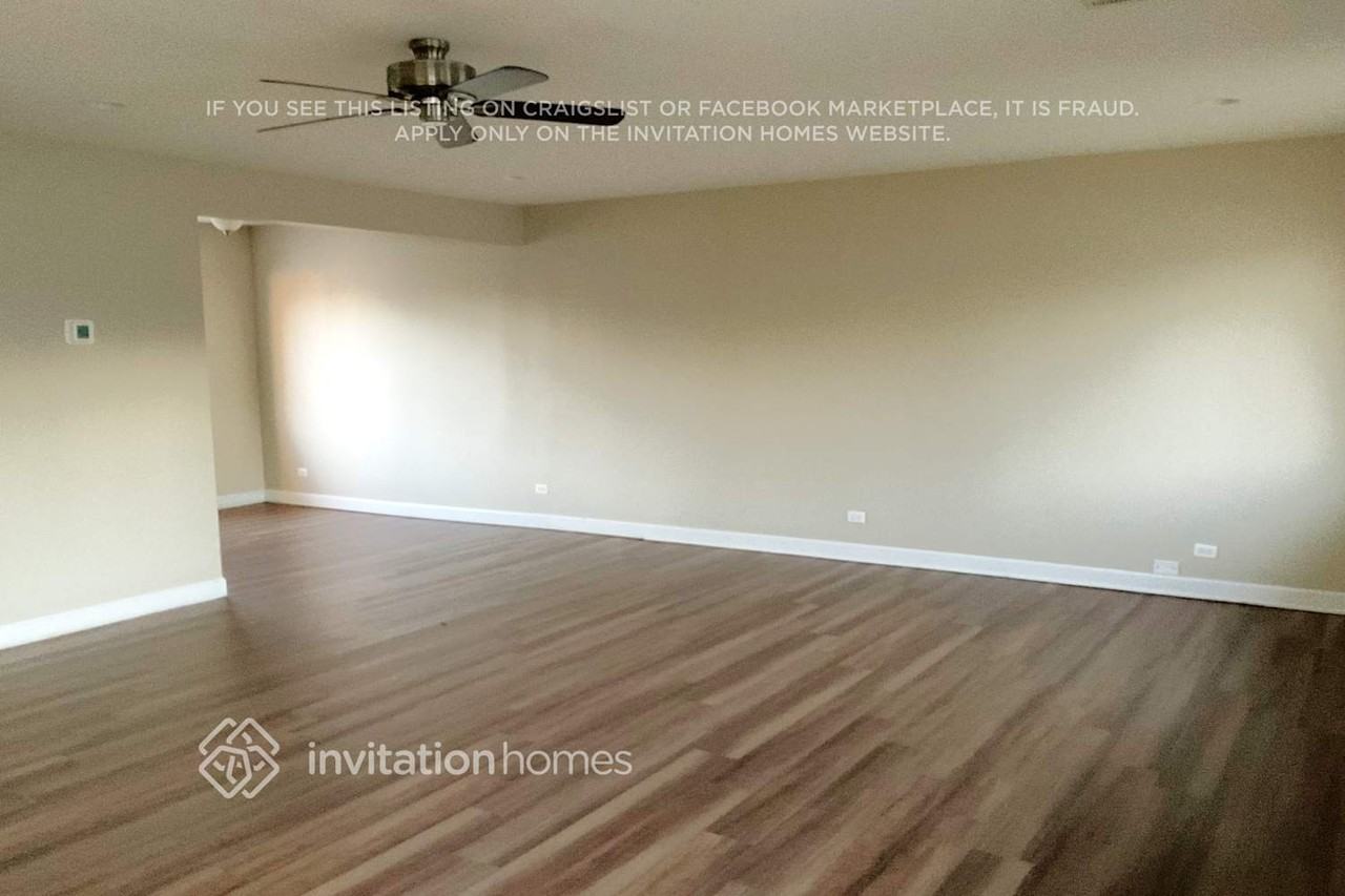 5192 Greentree Rd - Photo 3 of 12
