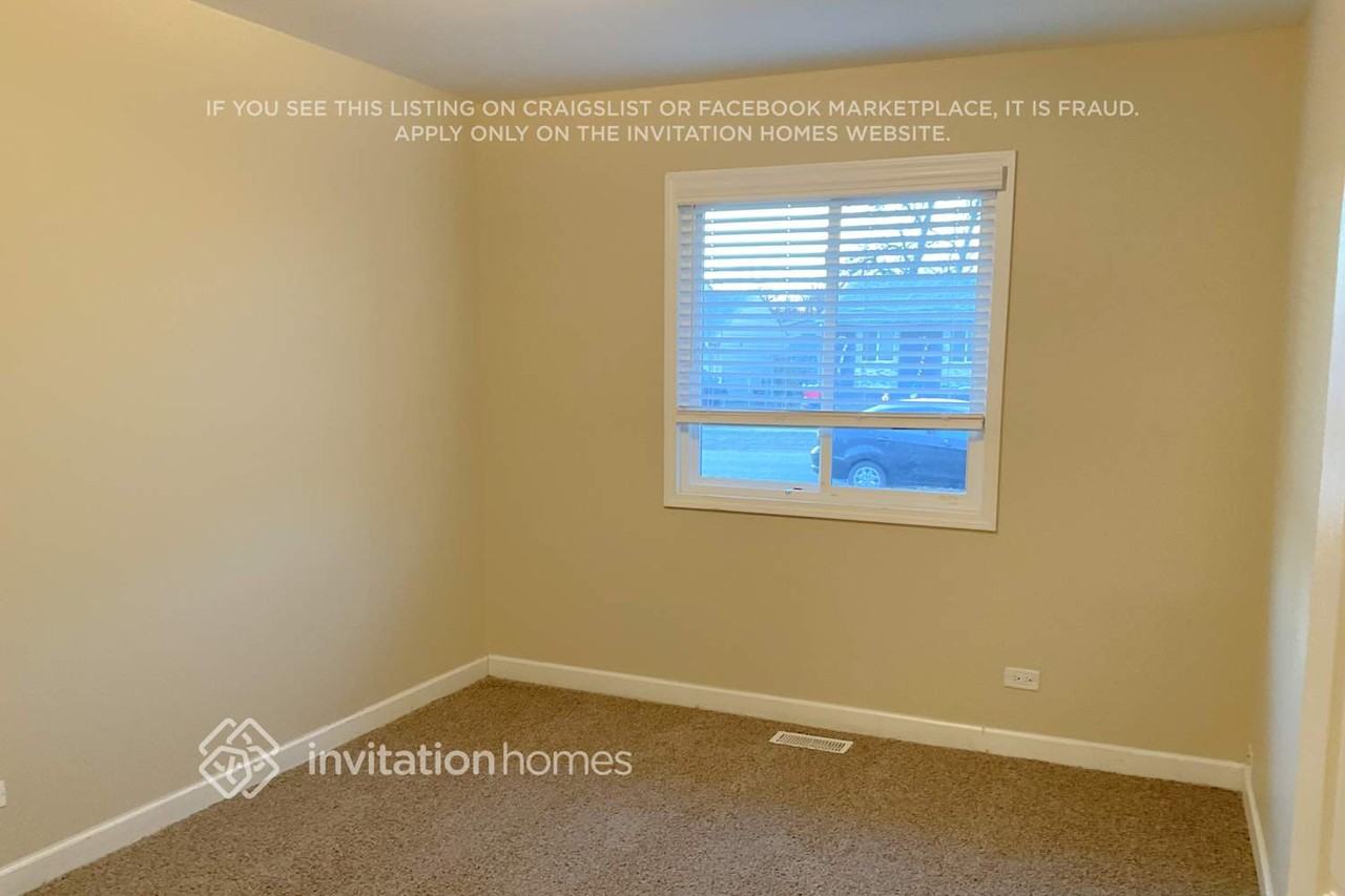 5192 Greentree Rd - Photo 6 of 12