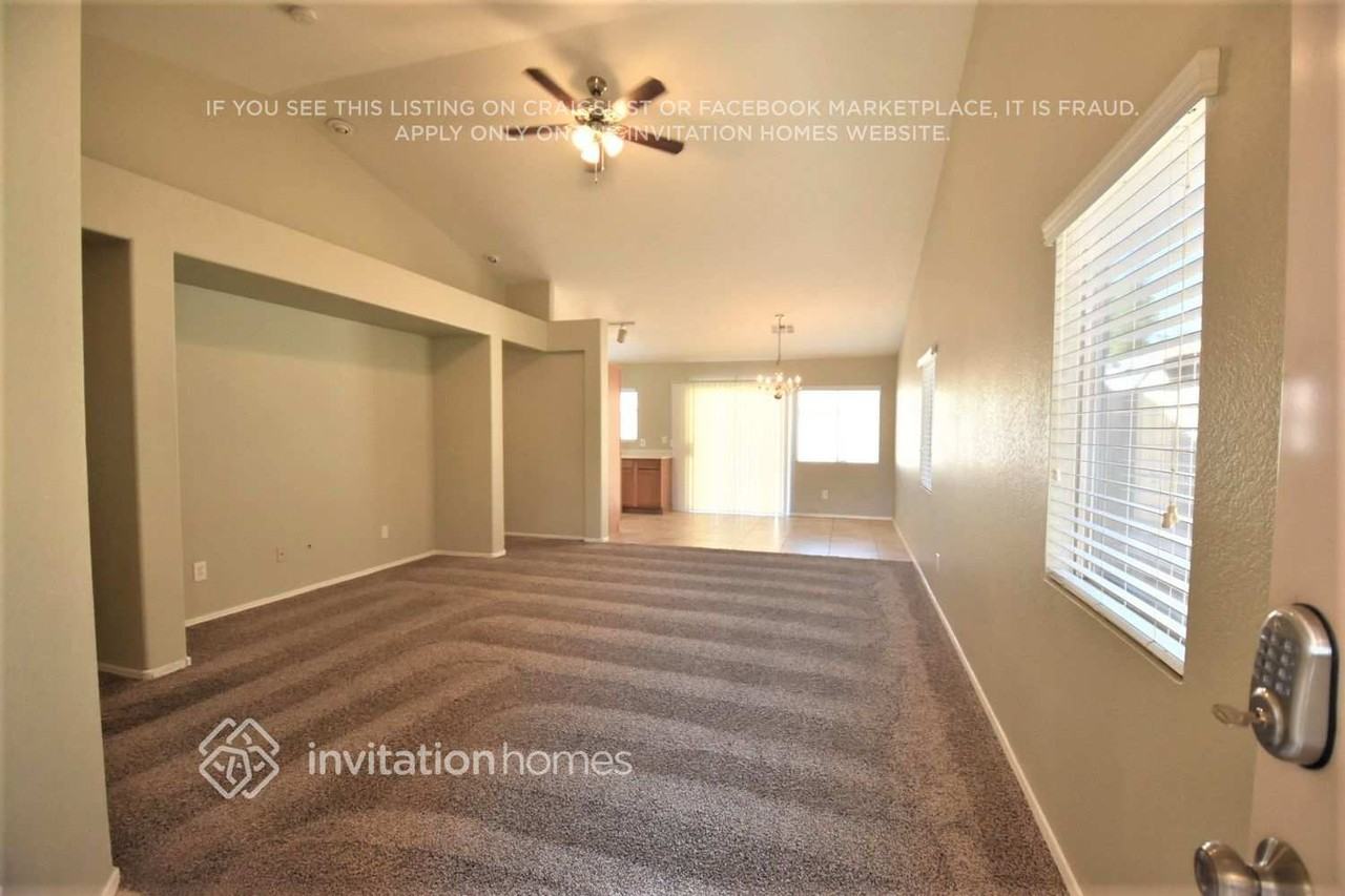 10436 W Granada Rd - Photo 3 of 13