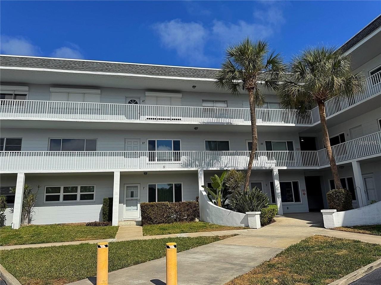 2001 World Parkway Blvd #7