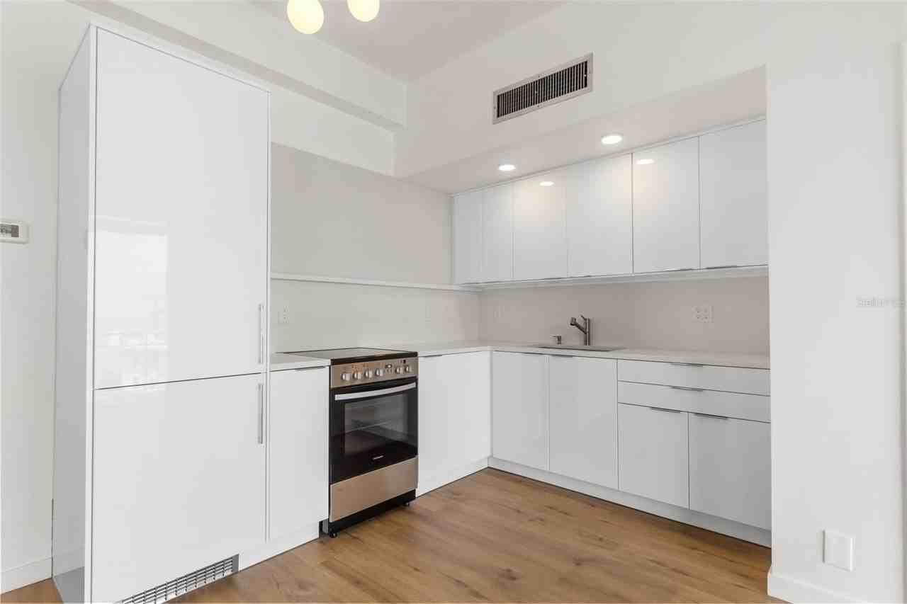 2109 Bayshore Blvd #503 - Photo 4 of 21
