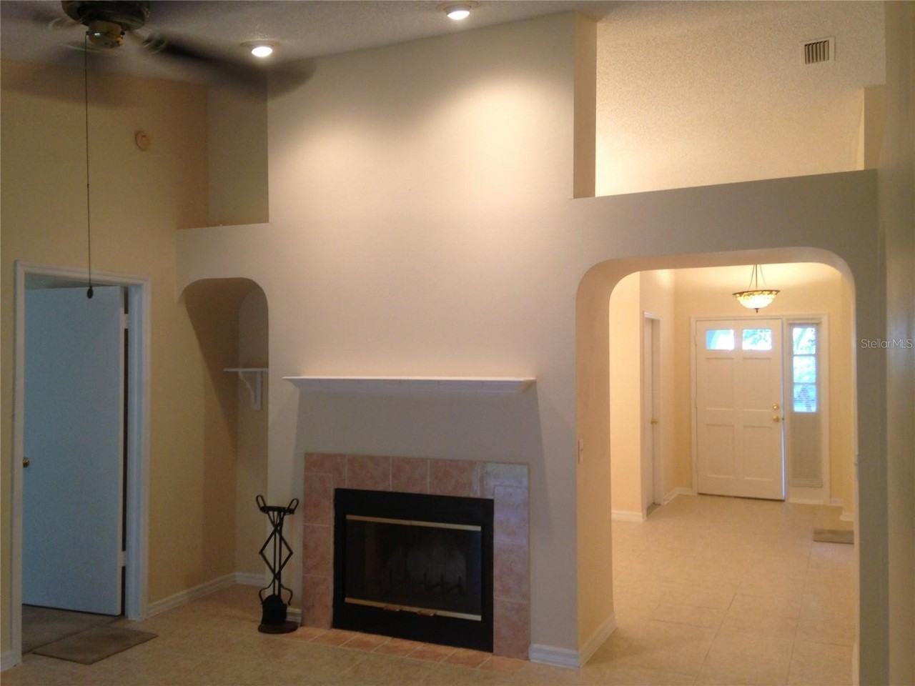 9673 Fox Hearst Rd - Photo 2 of 5