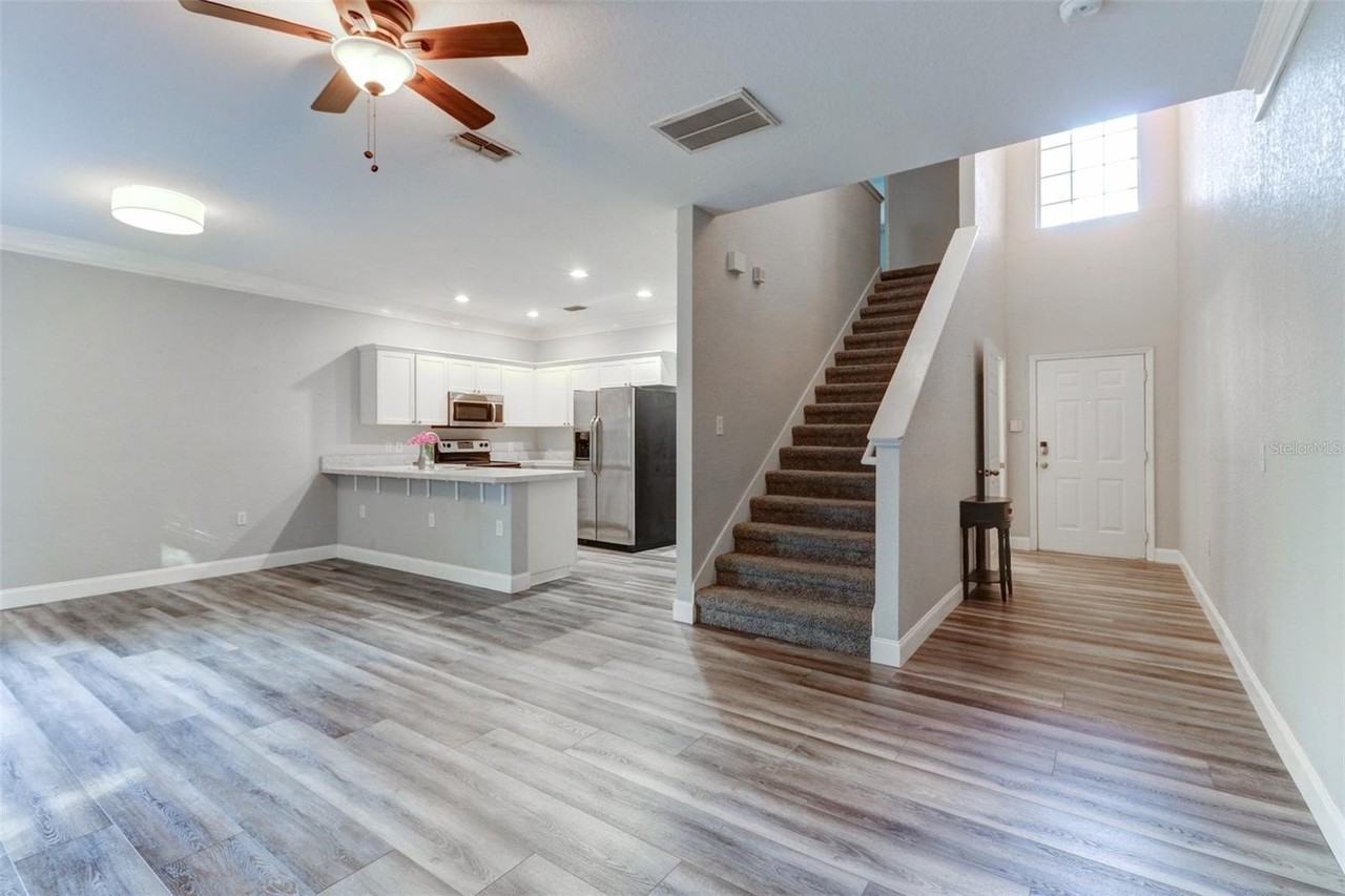 16305 Fairford Palms Ct - Photo 4 of 30