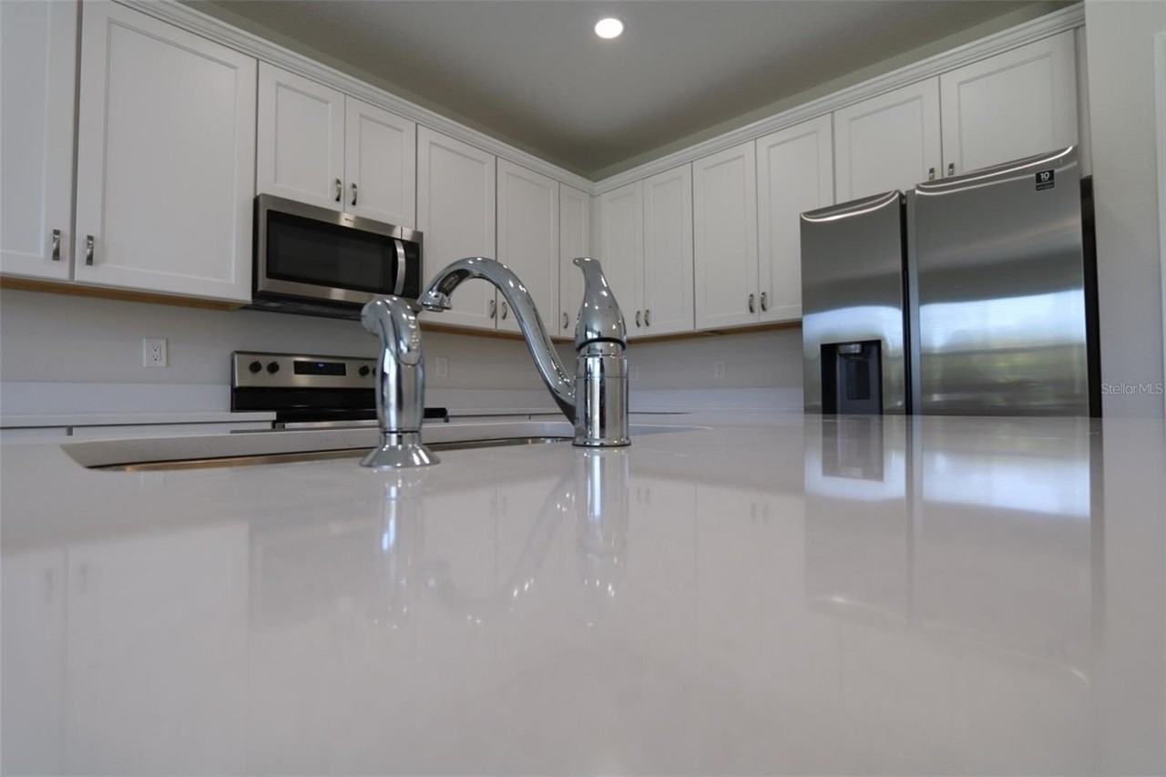 10914 Quickwater Ct - Photo 6 of 21