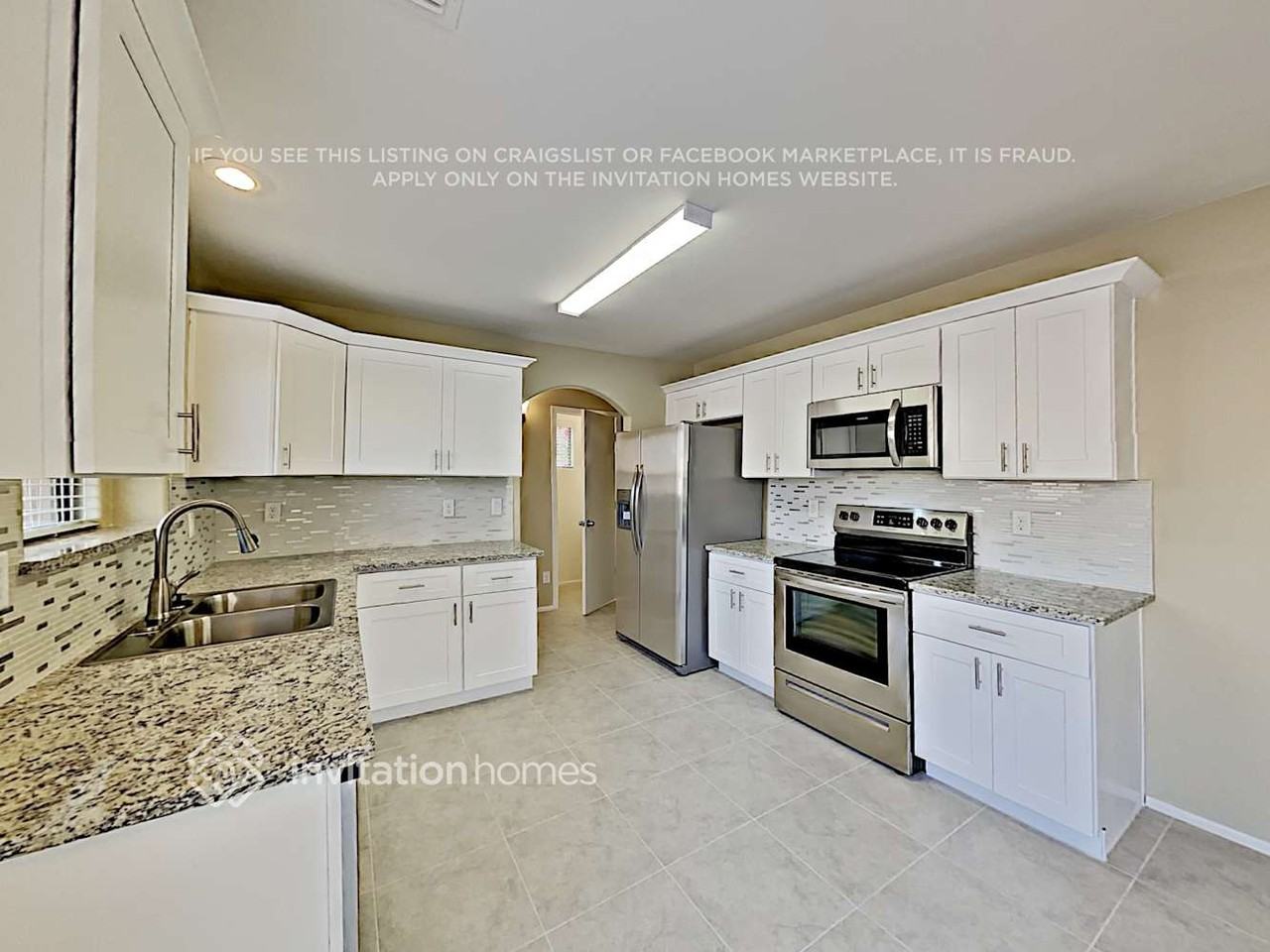 12614 W Medlock Dr - Photo 7 of 19