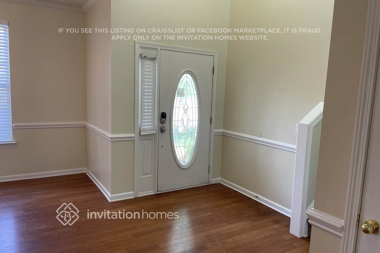 4701 Sandtyn Dr - Photo 2 of 15