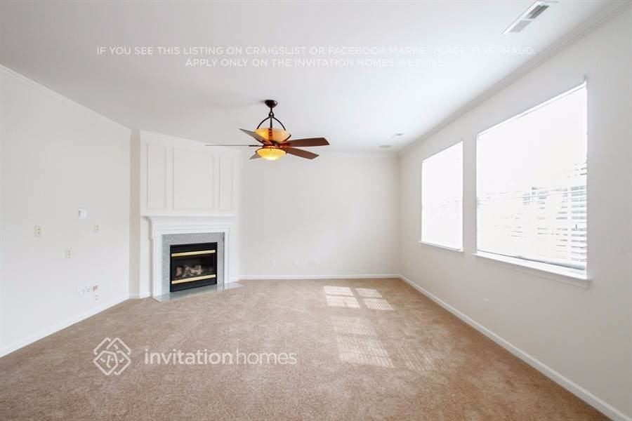 4701 Sandtyn Dr - Photo 3 of 15