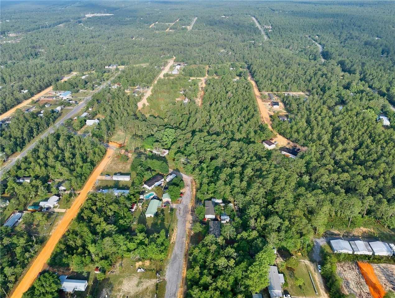 Pinetree Ln - Photo 5 of 40