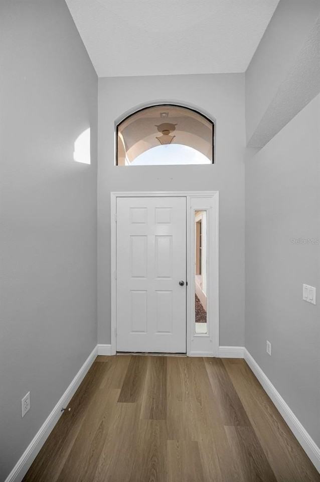 6240 Fairskies Dr - Photo 2 of 23