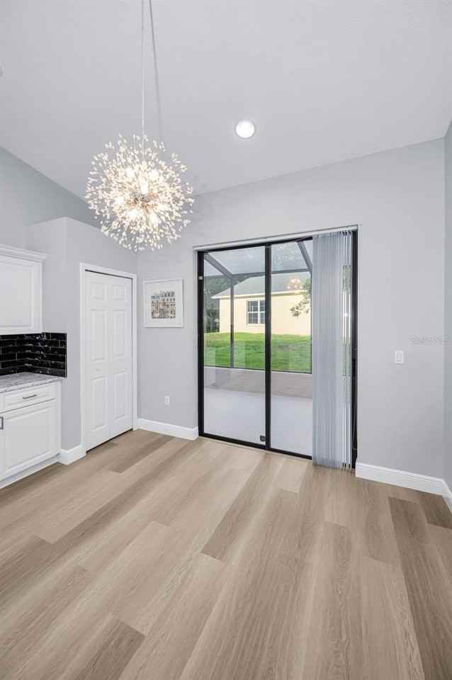 6240 Fairskies Dr - Photo 7 of 23