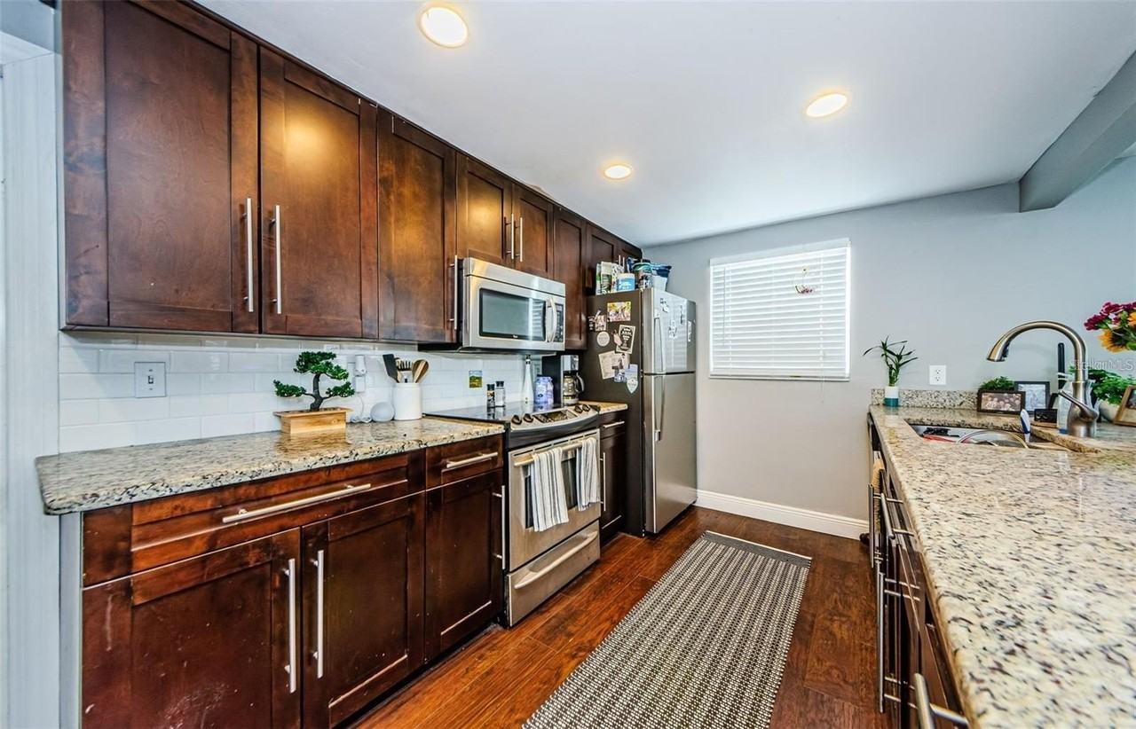 5915 Otis Dr - Photo 4 of 20