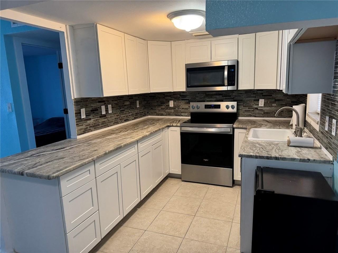 4515 Marine Pkwy #102 - Photo 4 of 24