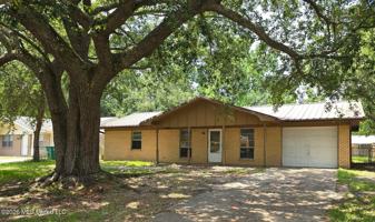 featured image of 2605 Samuel St