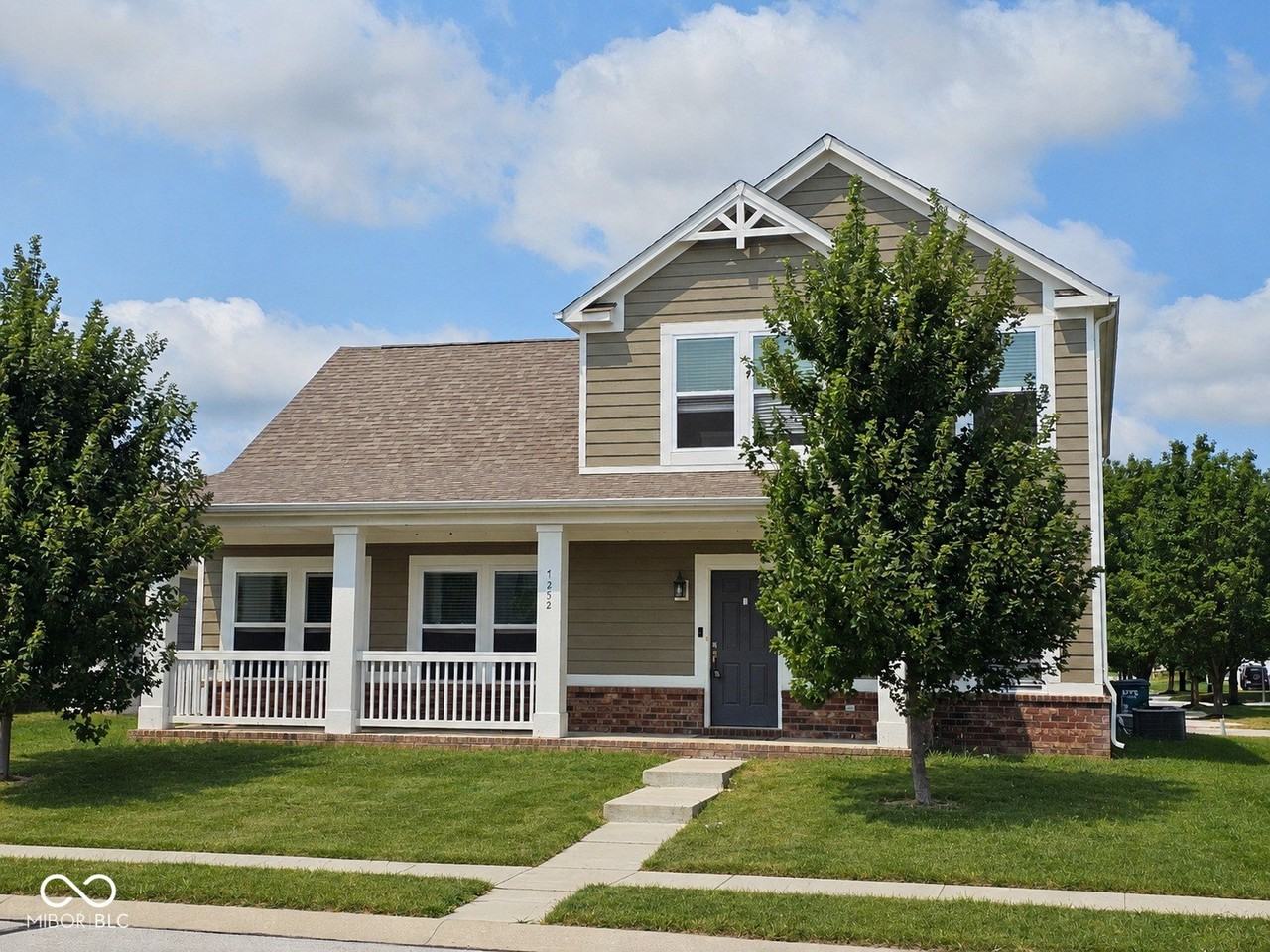 7252 Lockford Walk N - Photo 2 of 26