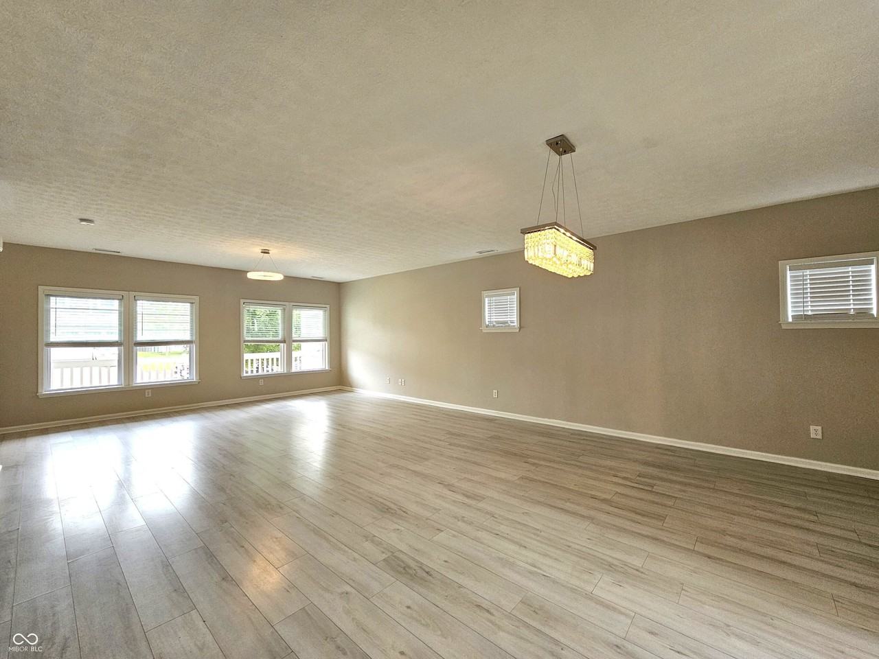 7252 Lockford Walk N - Photo 5 of 26