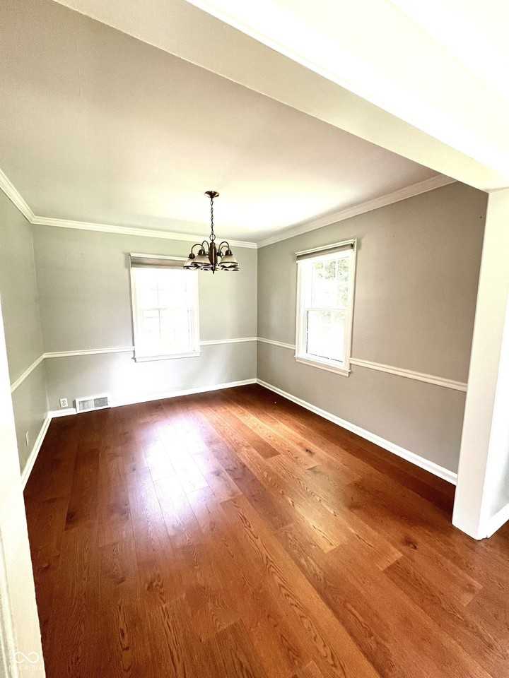 4702 Rookwood Ave - Photo 6 of 21