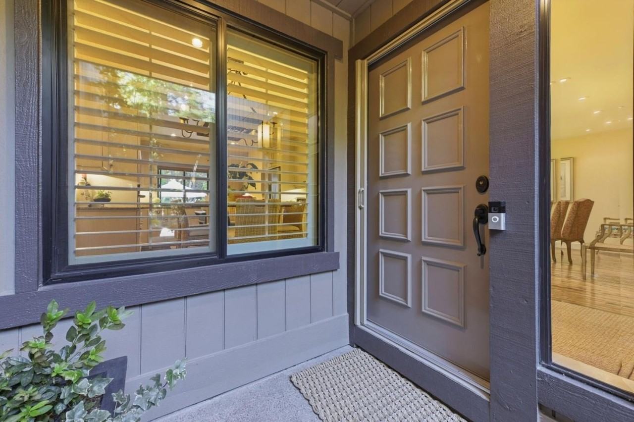 1252 Sharon Park Dr - Photo 3 of 41