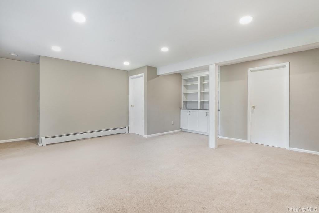 48 Lincoln Pl - Photo 4 of 15