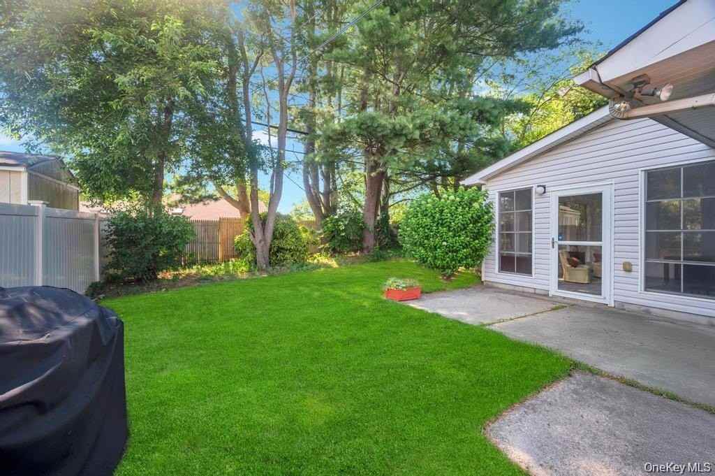 38 Barker Dr - Photo 5 of 35
