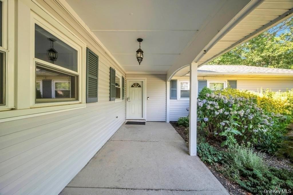 38 Barker Dr - Photo 6 of 35