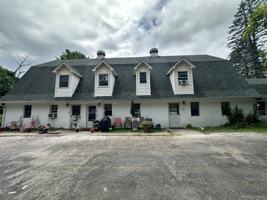 featured image of 15 Kelly Ln