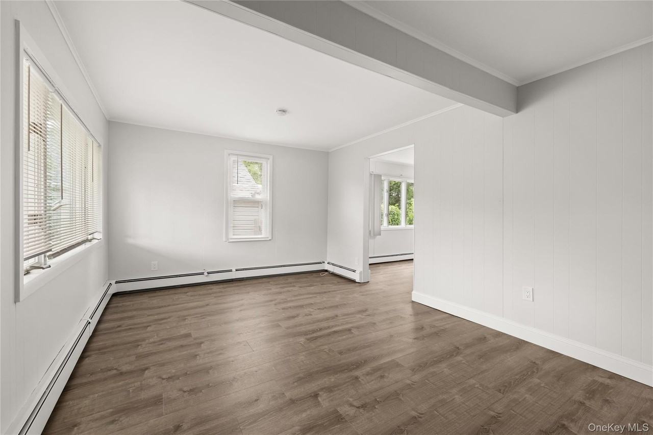 175 Centre Ave - Photo 2 of 13