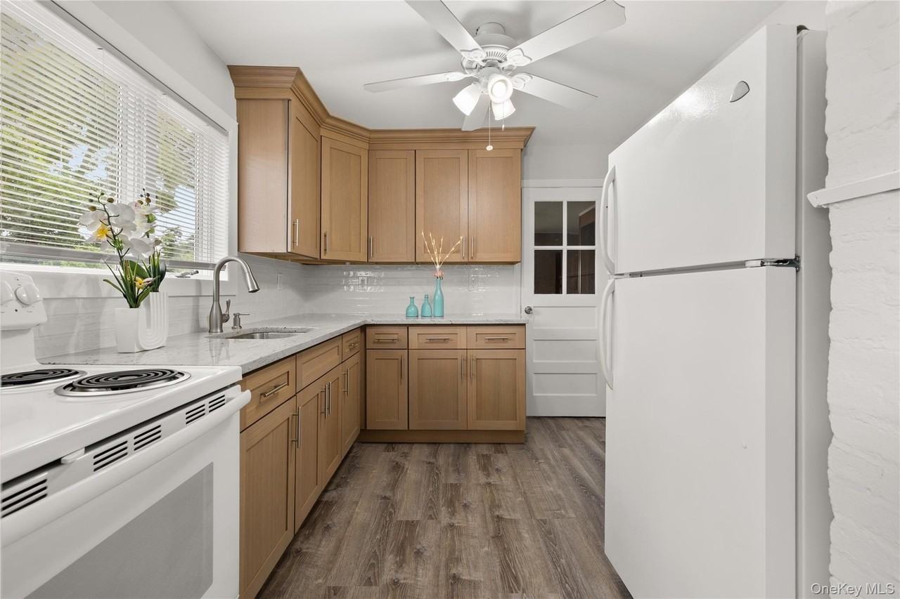 175 Centre Ave - Photo 6 of 13
