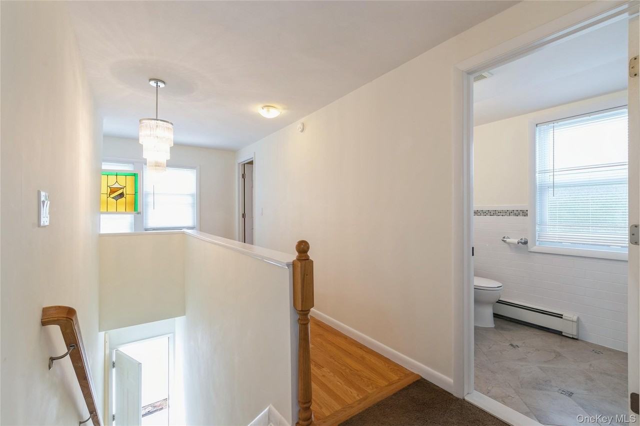 11 Deauville Pkwy - Photo 3 of 30