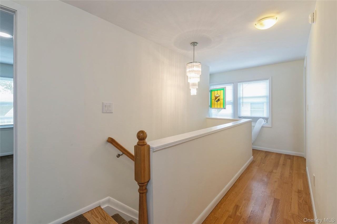 11 Deauville Pkwy - Photo 4 of 30