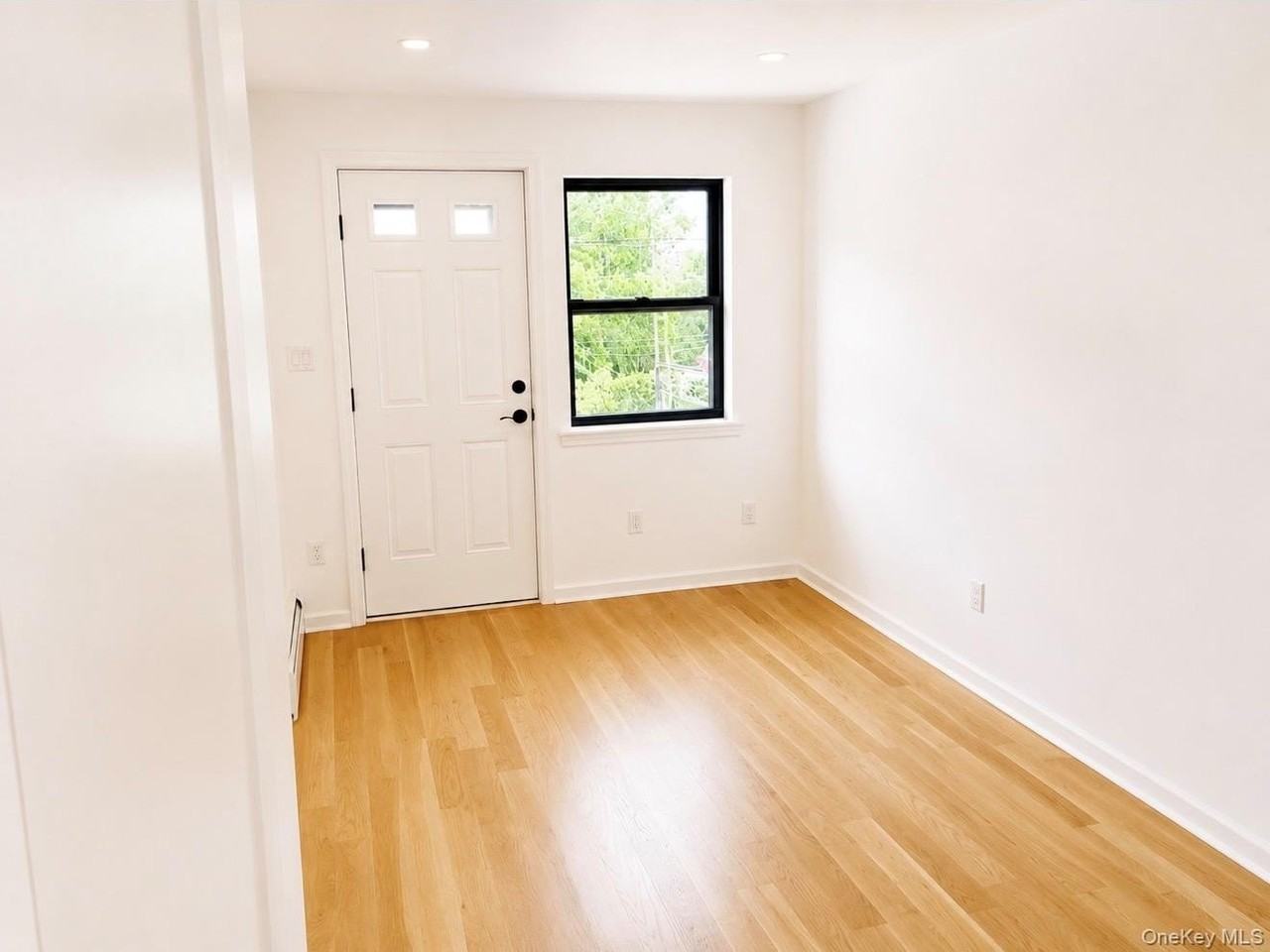 2805 21st Ave - Photo 6 of 8