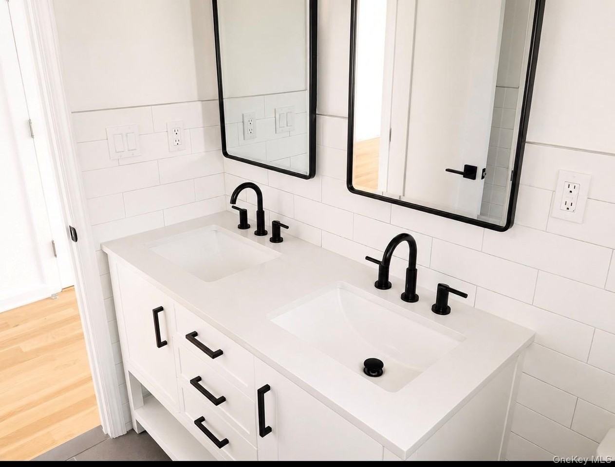2805 21st Ave - Photo 7 of 8