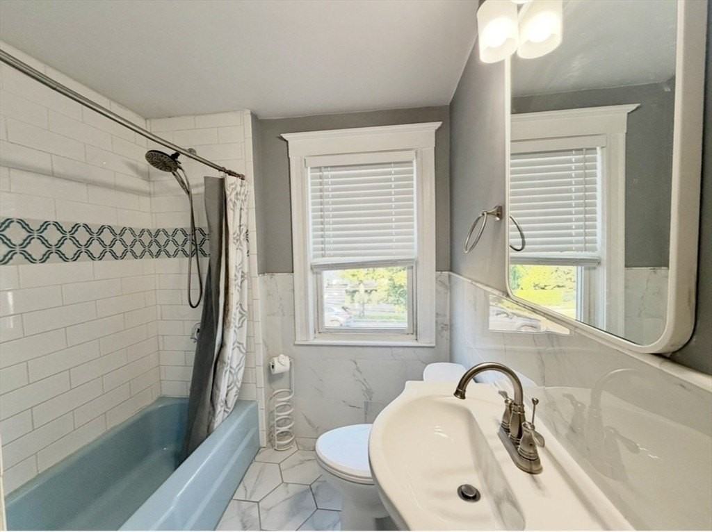 479 Beale St - Photo 4 of 11