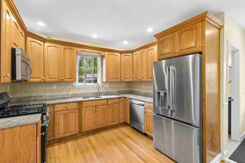46 Beaver St #46 - Photo 3 of 27