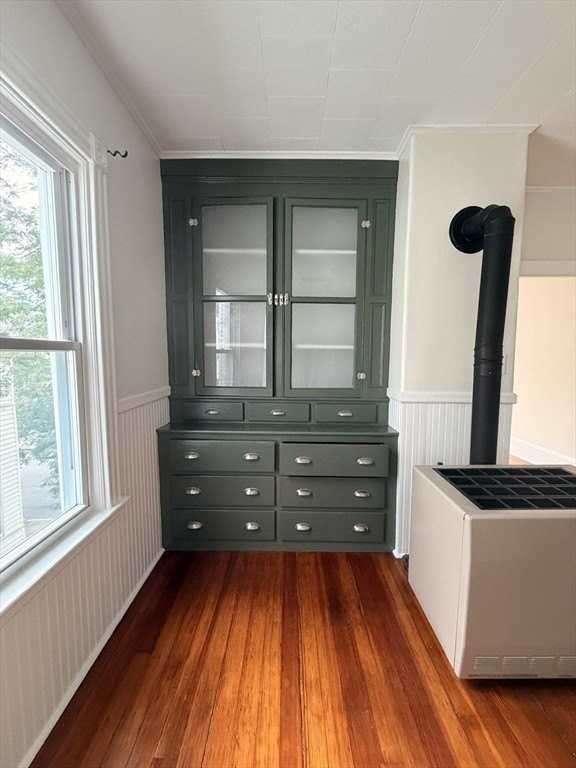 255 Shaw St #2 - Photo 3 of 11