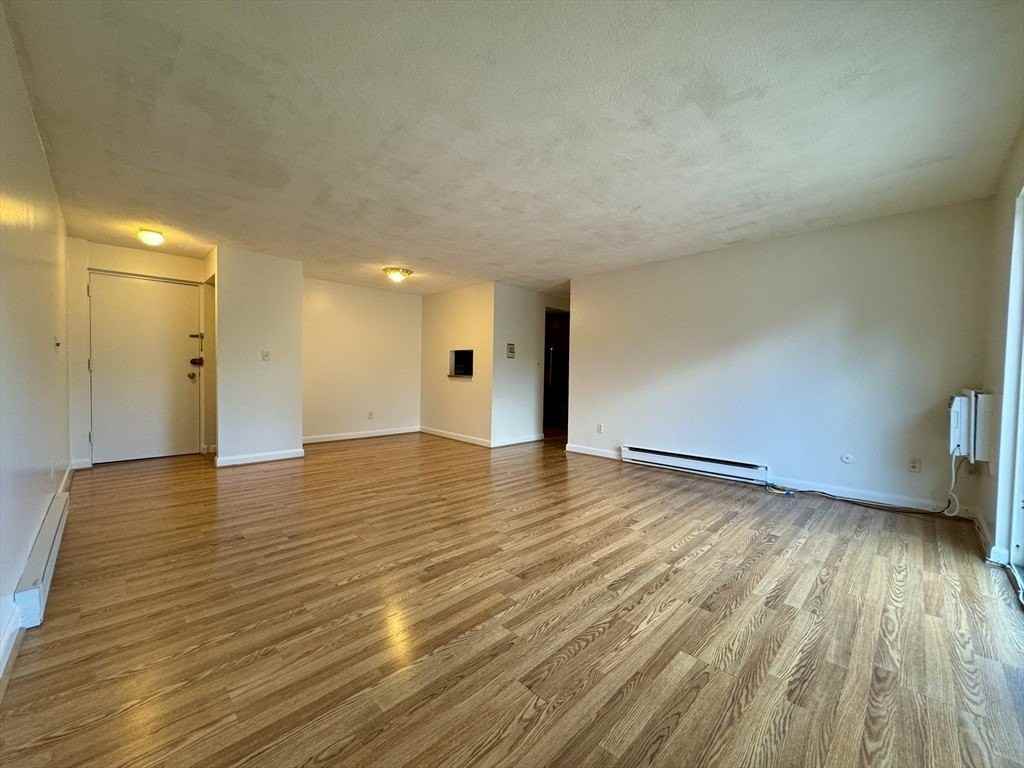 96 Fountain Ln #11 - Photo 4 of 14