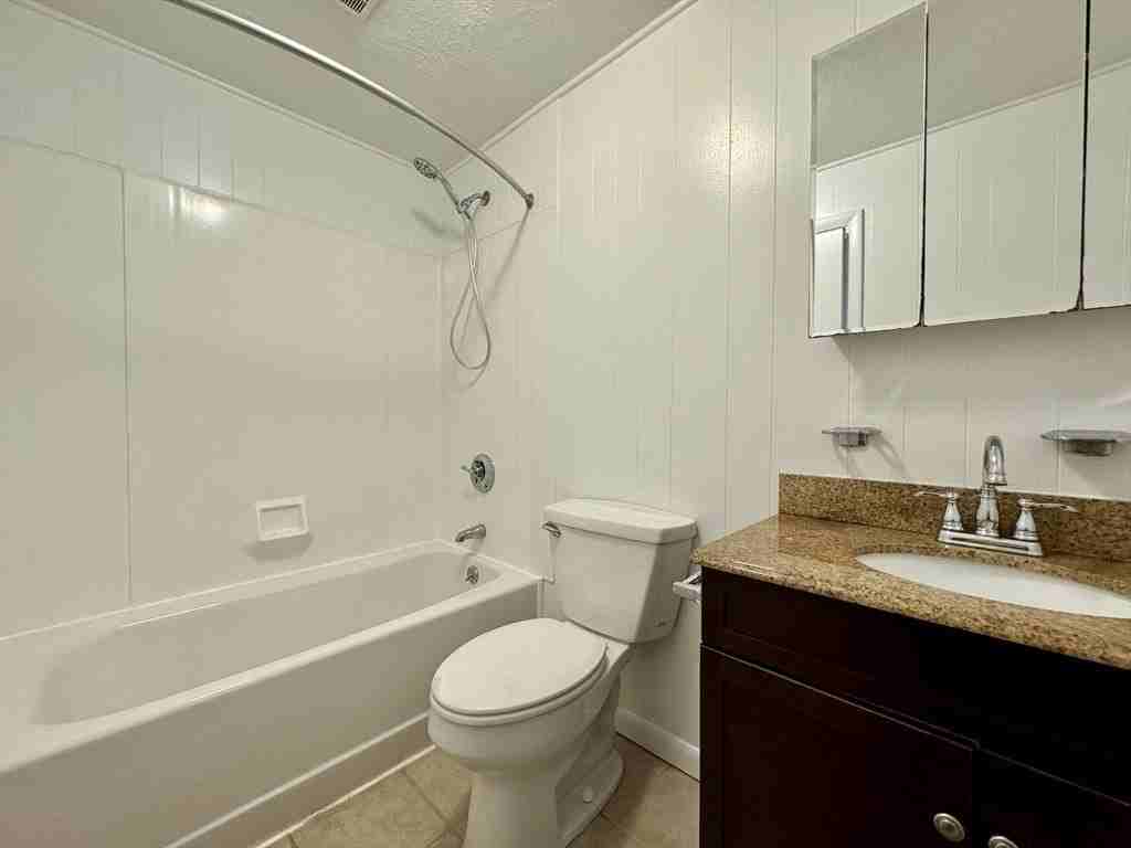 96 Fountain Ln #11 - Photo 5 of 14